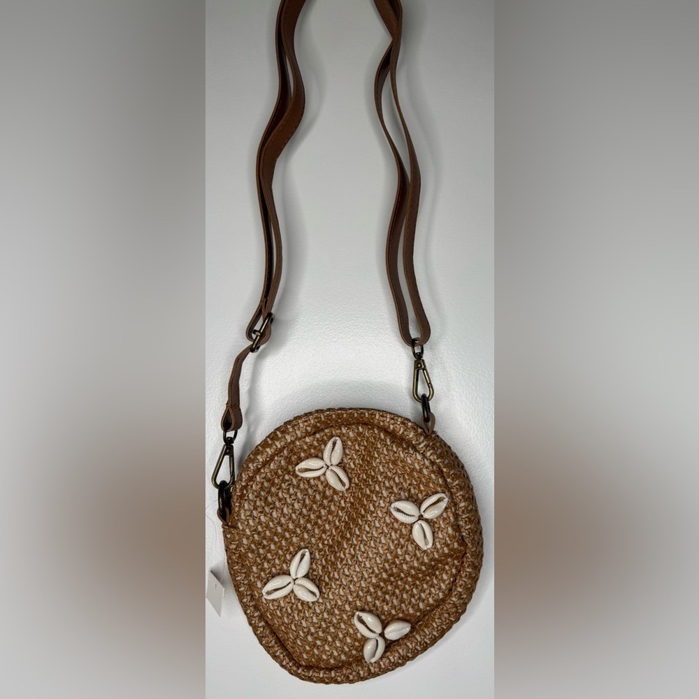 Cognac Woven Crossbody Bag with Shell Accents summer